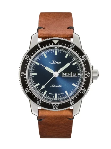 Sinn 104 St Sa I B | 104.013 on Leather Strap